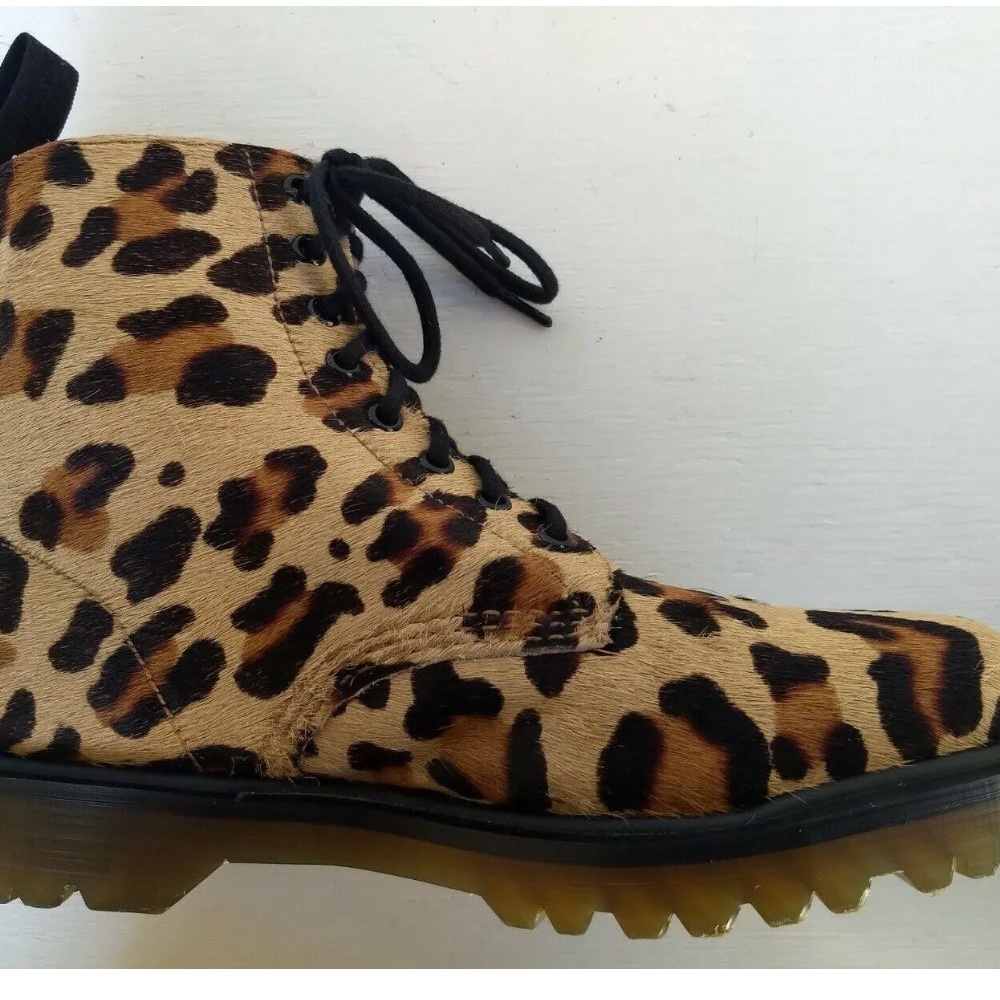 LEOPARD Dr Martens! Sz 6 NWT
